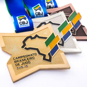 Medalha em metal com banho de ouro